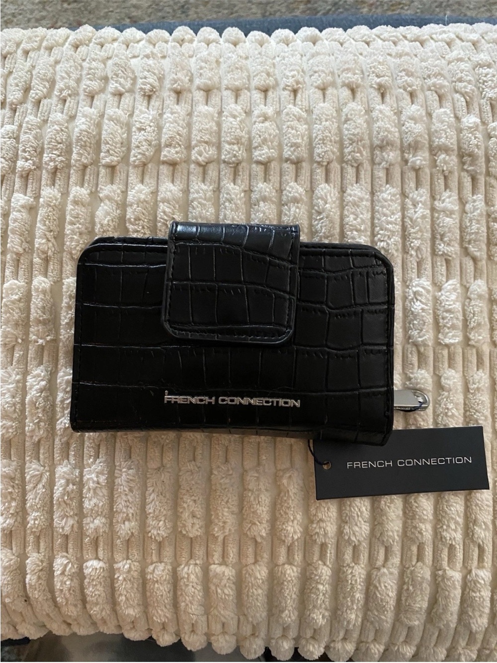 NWT French Connection Black Emmy Faux Crocodile Folding Wallet In Black